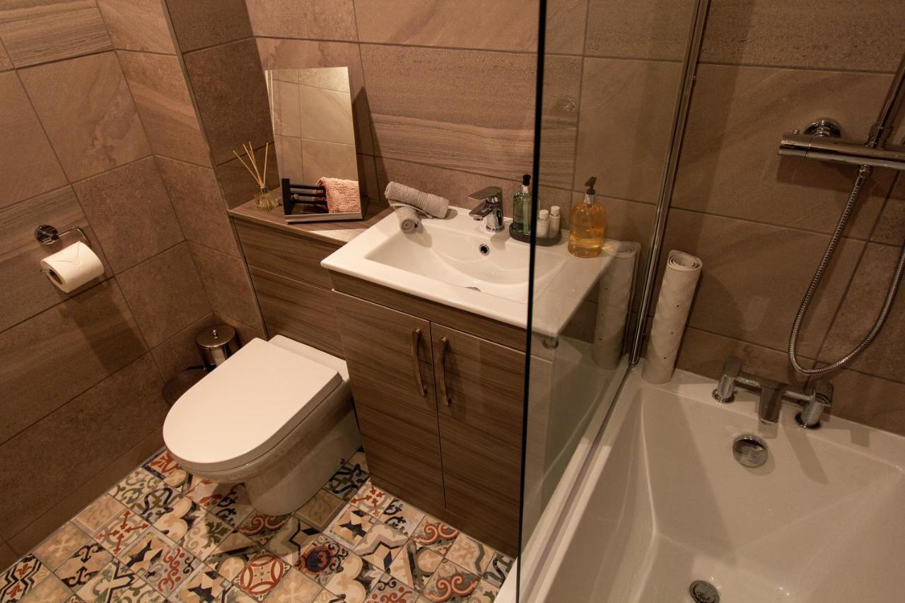 Waters Edge Apartment Chester Ngoại thất bức ảnh